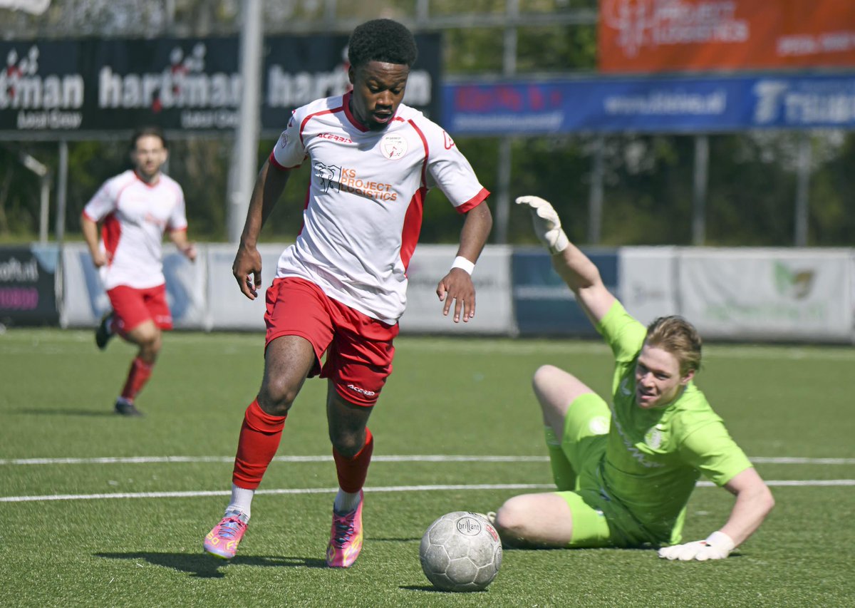 bvvbarendrecht's tweet image. ⚽ ONDER-23

Barendrecht-talenten te sterk voor leeftijdgenoten Kloetinge: 1-4 👇
bvvbarendrecht.nl/barendrecht-on…