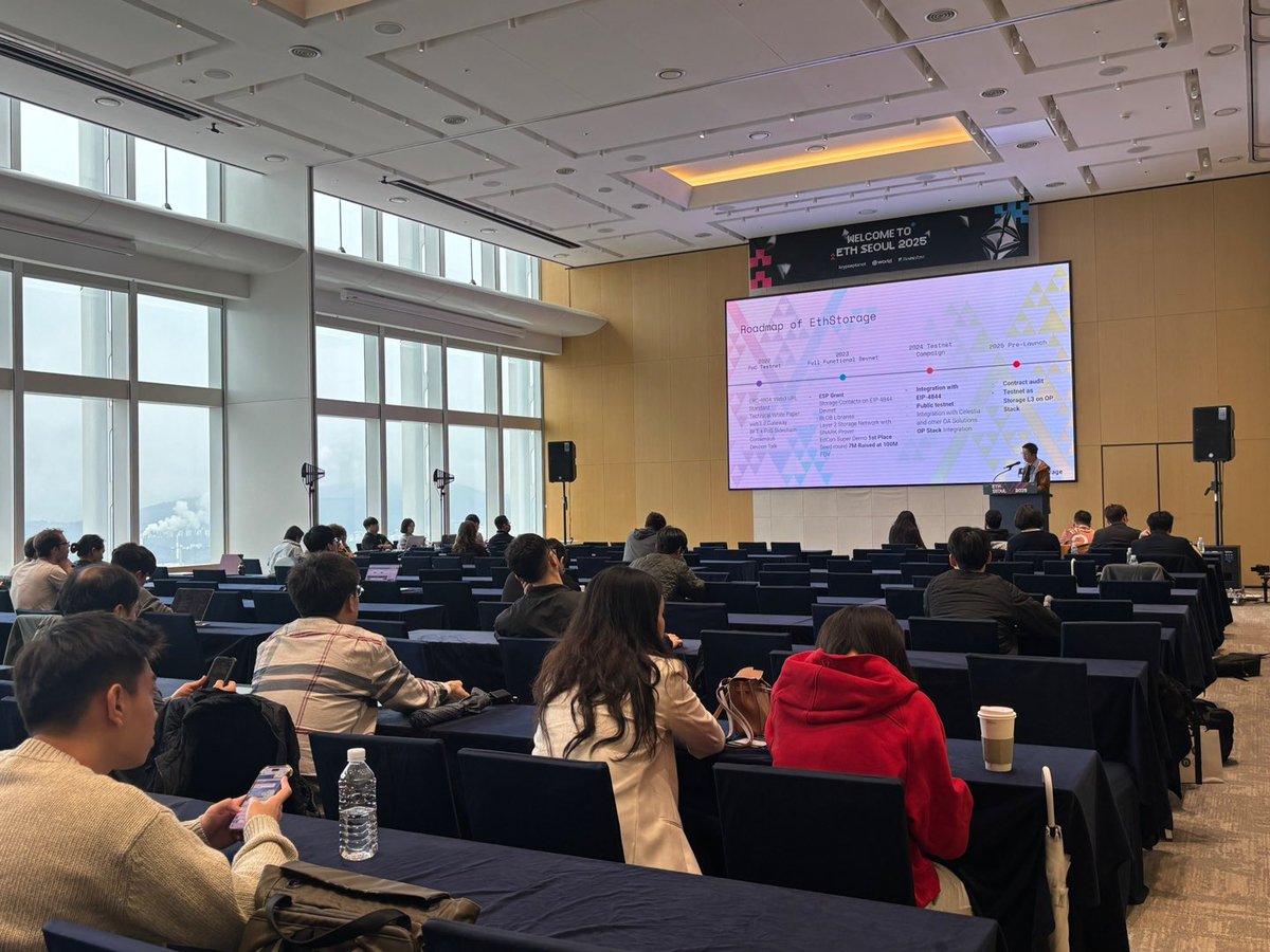 EthStorage's tweet image. Honored to be invited to speak at @eth_seoul_ — our founder, @qc_qizhou, shared a talk on
“Beyond EIP-4844: Designing Modular BLOB Storage for Ethereum’s Future Applications.”

Huge thanks to the @eth_seoul_ team for hosting such an inspiring event!
#EthStorage #EthSeoul #EIP4844…