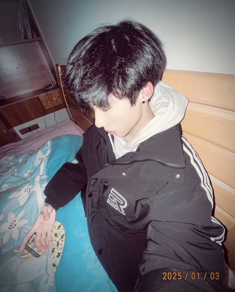 shishidasu1970's tweet photo. 06男大性欲大天天打飞机想操逼 https://t.co/GdbGxGABGd