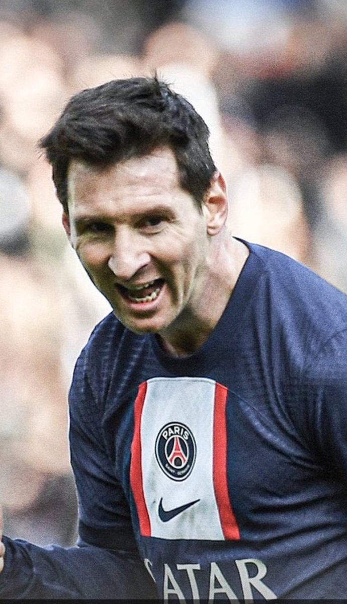 The_Africanlad's tweet photo. Goals in League 1:

24 — Ousmane Dembele

22 —  Lionel Messi https://t.co/cSGOQzjX0g