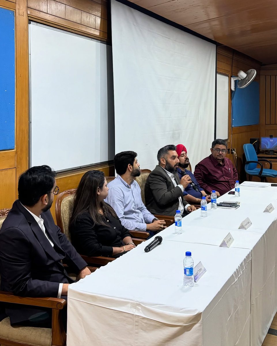 NoidaJBS's tweet photo. The Panel Discussion on ‘Impact of AI on the Workplace: Challenges &amp; Opportunities’ turned out to be an insightful deep-dive into the future of work.

Here’s a glimpse into how it went down at LT 5!
#AIatWork #PanelDiscussion #JBSNoida #AIandFuture #AlumniTalks #IndustryInsights https://t.co/bP9mtTPmn7