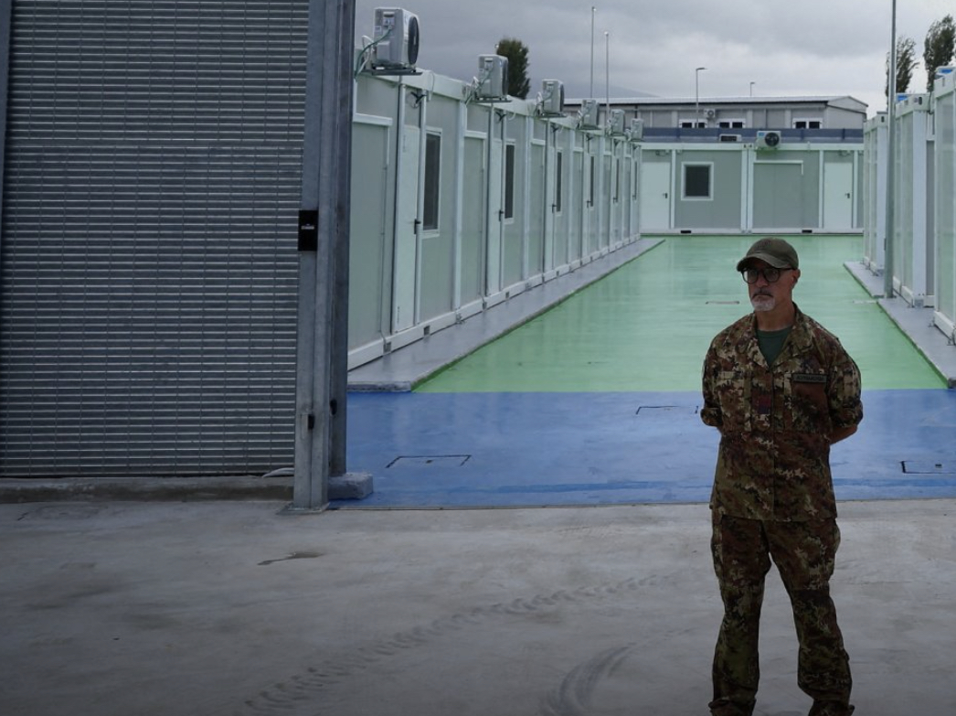 📢 Cosa è successo questa settimana?

📌 Riprendono le deportazioni in Albania;
📌 ancora criticità sul protocollo Italia-Albania;
📌 Tunisia, tra sgomberi e violenze sistematiche.

👉 openmigration.org/web-review/i-m…