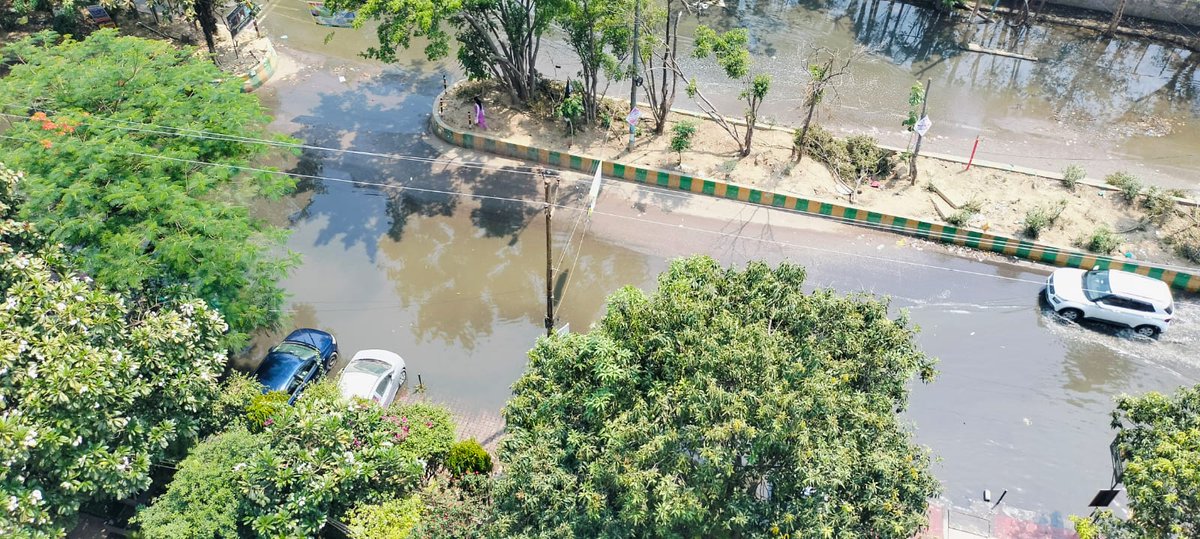 twitsumitna's tweet photo. @PMOIndia @dm_ghaziabad @AMRUTCityGzb @CMOfficeUP @narendramodi  wake up..   @wakeup
15th April latest photos #noaction @nsitharamanoffc  shame on our tax collection.  now you can add sewage swimming pool tax  too https://t.co/KacqCGvwRX
