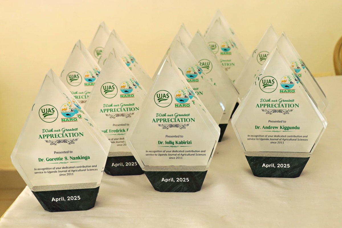 narouganda's tweet photo. Since 1993, UJAS has been a platform for Ugandan Agricultural Scientists (331 articles published!). 

Now, a new editorial board is focused on expanding its reach. Events like the NARO-University conference are key for presenting research & nurturing new talent. 
Read more: https://t.co/njtrmGn0ls 
@SorotiUniversi1 @Makerere @UCUniversityFAS @NdejjeUnive @UCUniversity