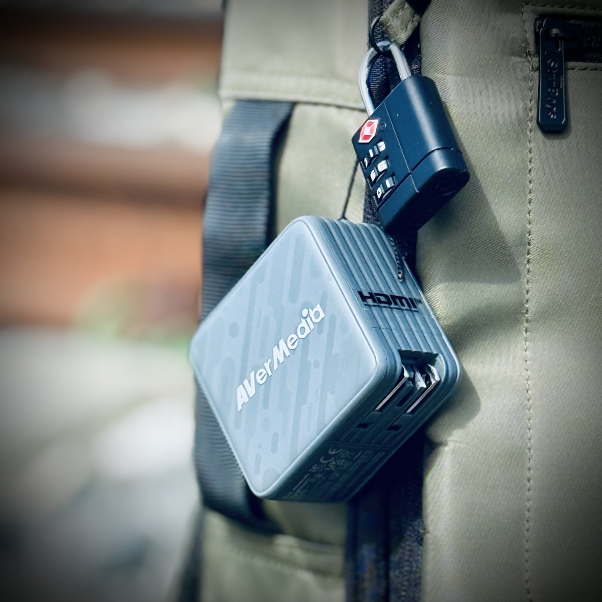 🎒💡 ¿Te vas de escapada esta Semana Santa pero no quieres dejar de crear contenido?

Con Elite GO puedes grabar en 1080p60, jugar con passthrough 4K y cargar tu portátil o Switch a toda velocidad, todo desde un dispositivo del tamaño de tu mano.

Es la herramienta perfecta para