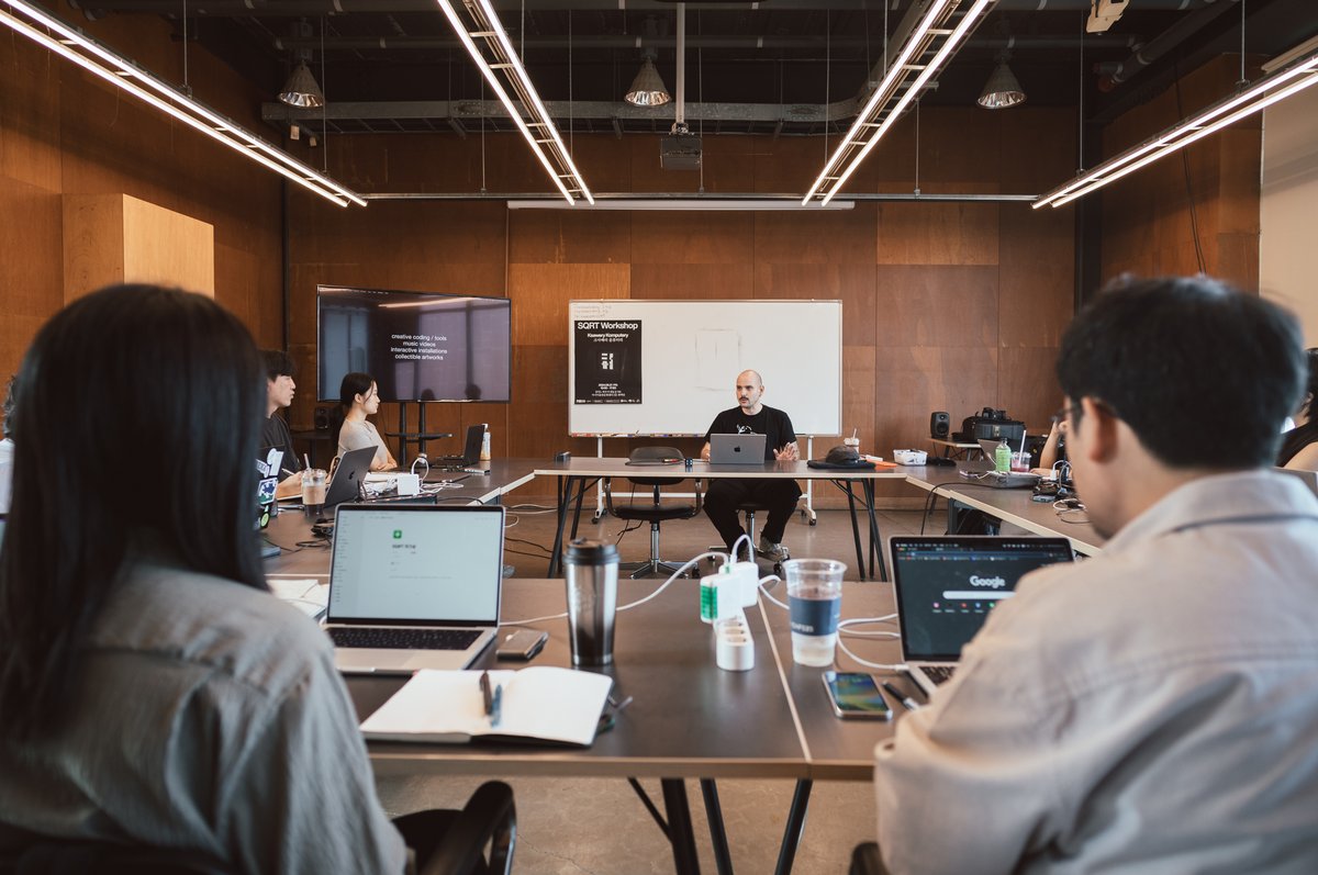 thedesignnetcom's tweet image. → Snapshots with Ksawery Komputery during The Design Network Conf in Seoul in Platform-L  / September 2024.⁠

Photos by Patryk Wiśniewski @panpatryk

@ksawerykomputery
@polishgraphicdesign

#ksawerykomputery
#platforml
#thedesignnetwork⁠
#thedesignnetworkconf
#euroasiadesign