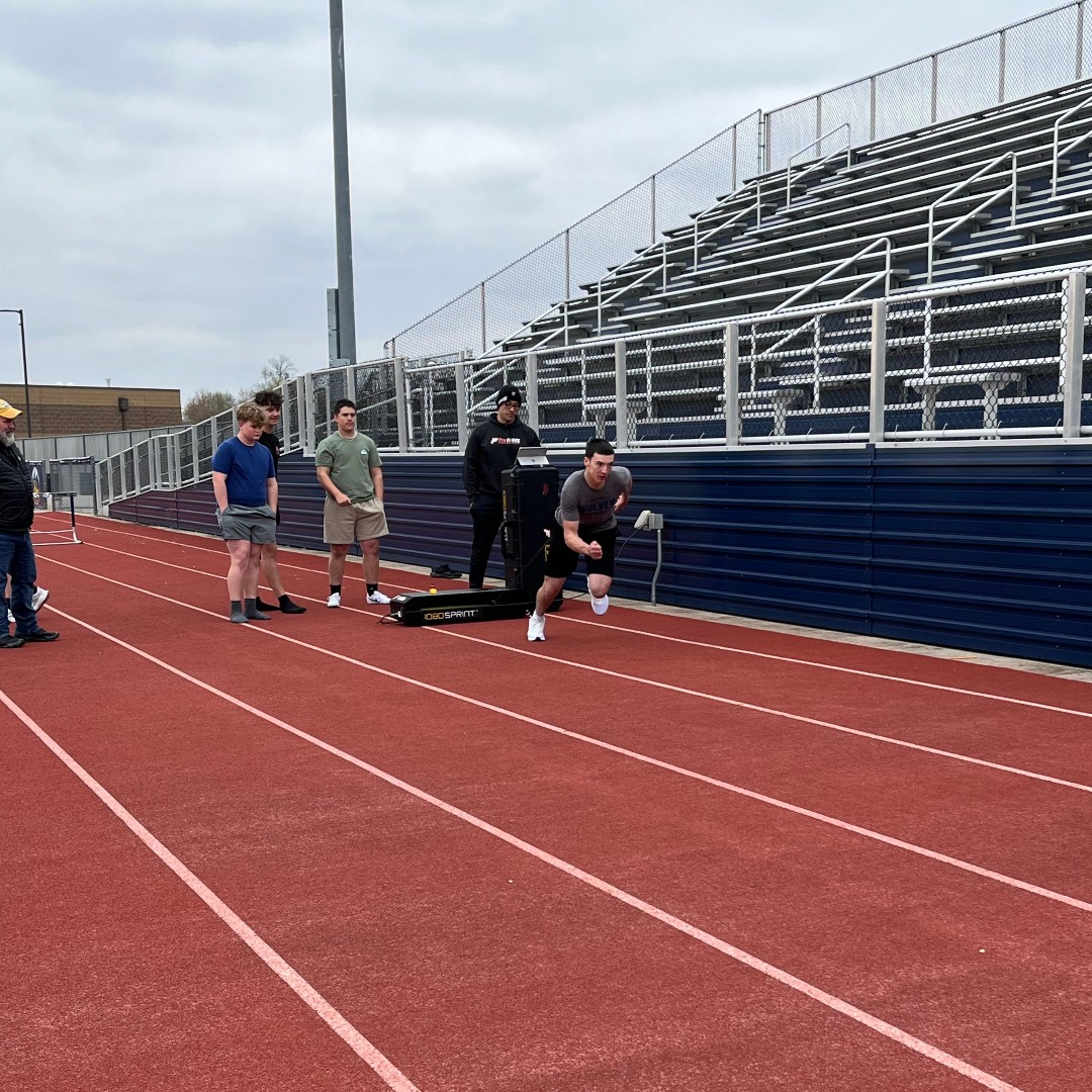 We put the <a href="/WCHSWolvesFB/">West Clermont HS Wolves Football</a> to the test last Friday with our <a href="/1080Motion/">1080 Motion</a> technology! This cutting-edge system measures speed, power output, acceleration &amp; force — giving these athletes real-time feedback &amp; the data they need to unlock their top speed potential. 📊🔥
#PFFamily