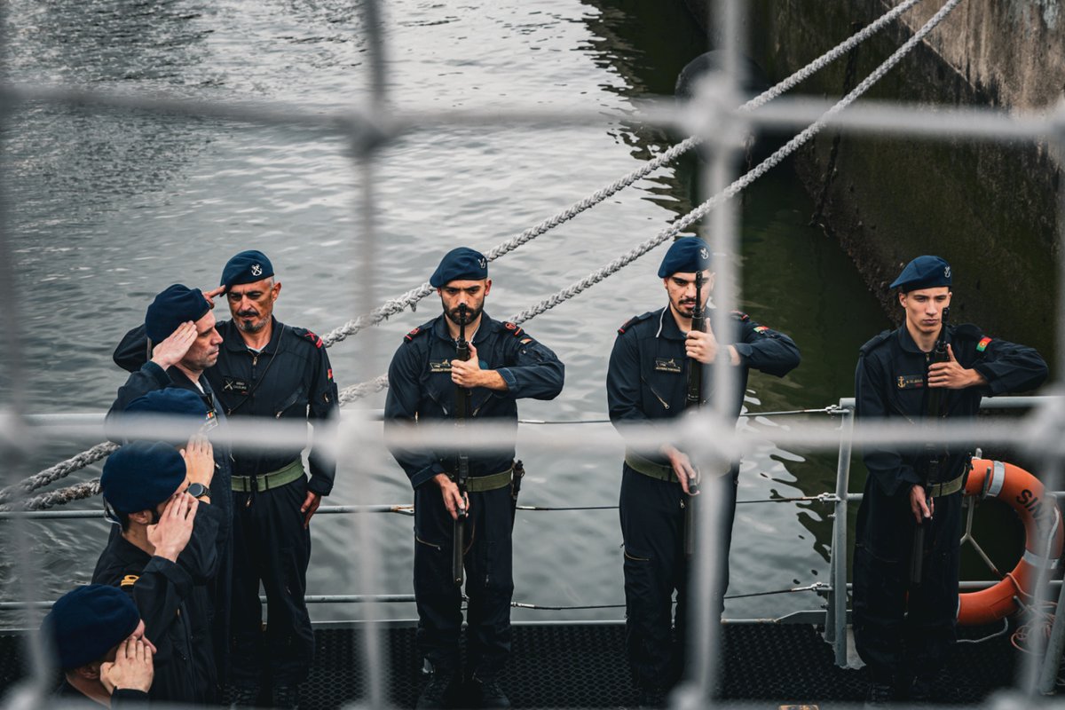 MarinhaPT's tweet photo. NRP Sines larga para a missão "Iniciativa Mar Aberto 2025"

Saiba mais em https://t.co/fi5tQBQYL5

#marinha #missão #maraberto #somosmarinha https://t.co/njvUbKcw9x