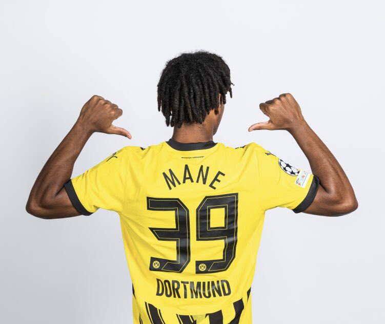 Adouna Dara Xëuyül Sotti sa bou #Fort yombé #Mane na féek Sëug Diafée
#BMD 
#Game_day
#barcadormund