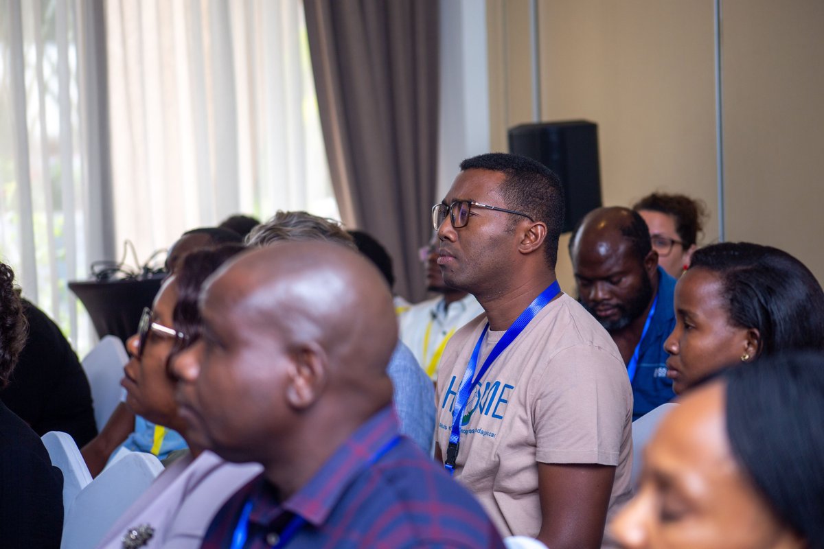 Rethinking Plastics at #ROW!🌊

C-WeedMwani hosted a powerful session on tackling plastic pollution through local innovation, circular economy tools &amp; grassroots leadership.

- Waste isn’t waste-it’s opportunity
- Women &amp; youth must lead
- Change starts at the source

#OIA2025