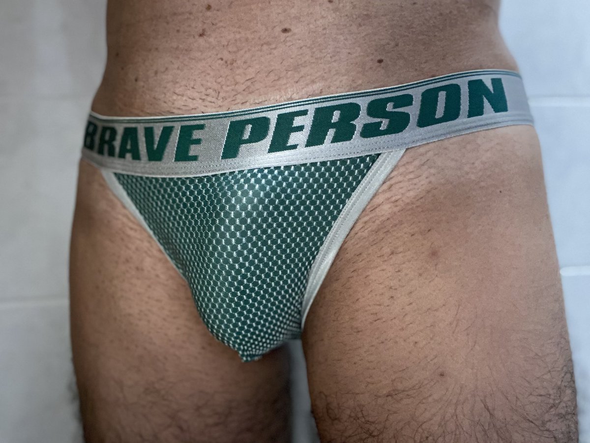 Air0652's tweet photo. 久しぶりのパンツ
#BRAVEPERSON
#Asiancloset https://t.co/N4V2mNejV6