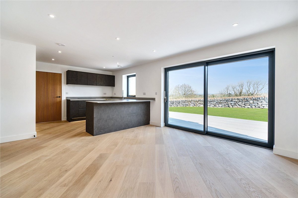 JS_Cornwall's tweet image. #Newhomes

#TorsView #Wadebridge #Cornwall

Set in an elevated position on the edge of Wadebridge, this exclusive new development offers a peaceful residential setting with panoramic views. 

Plot 6, £565,000
jackson-stops.co.uk/properties/205…

Plot 1, £725,000
jackson-stops.co.uk/properties/205…