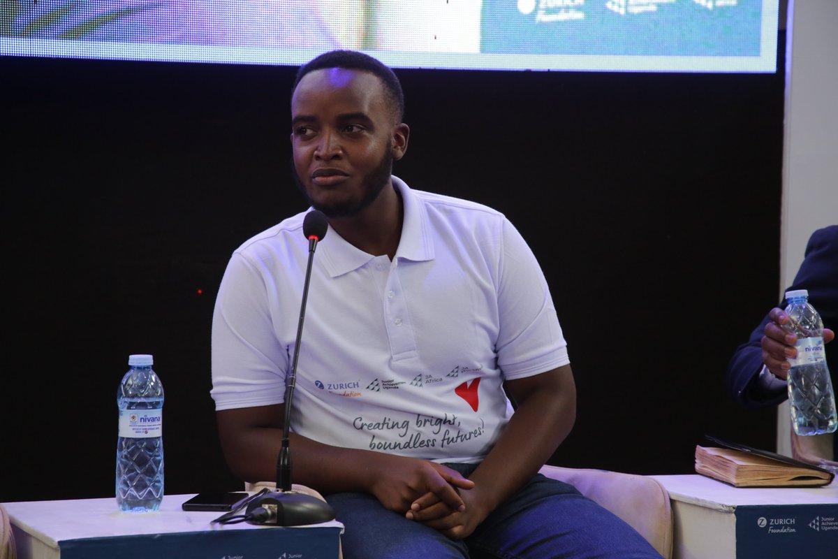 JA_Uganda's tweet photo. “You don’t have to start big—just start. Surround yourself with the right people, balance books and business, and use the internet to unlock opportunity.”

Bill Bruce, BBA 2nd Yr @MUBS | CEO, SAFISHA | Top Winner, JA Social Equity Program

#SEPYear3 #JAUganda #YouthInnovation #StartSmall