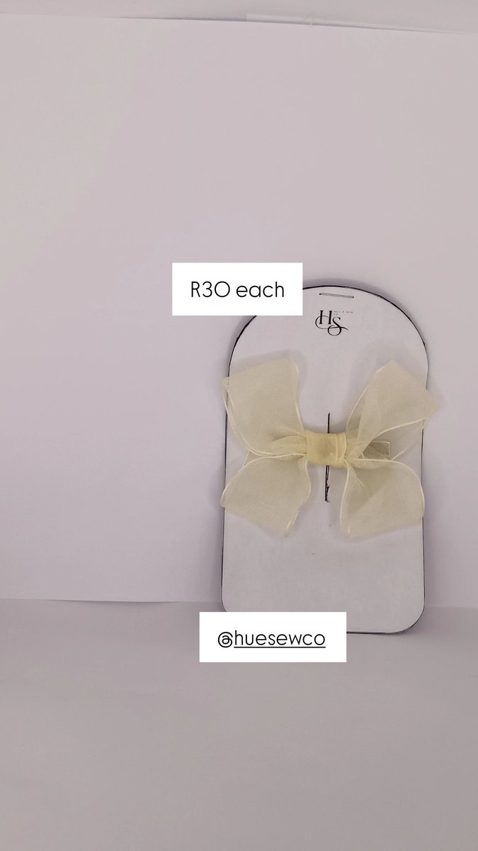 Try_Lotshwa's tweet photo. Hey🎀

Hair Accessories are now available too❤️
WhatsApp 0610335136 to place orders 🛍️

We do meet ups in Durban CBD, Umlazi and Courier as well
PLEASE SHARE ‼️ ❤️ https://t.co/Q2yNCkC62l