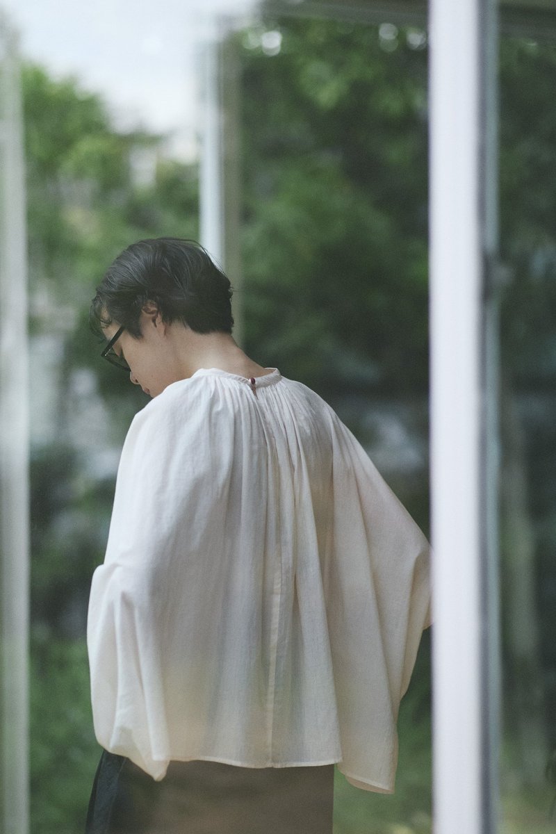 conges_payes_'s tweet photo. conges payes ADIEU TRISTESSE×Kanoco spring collaboration

モデル Kanocoさんとの春のコラボレーション。優しい甘さと凛としたムードが交差する、2型のアイテムを展開します。

続きはこちらから
▶︎ https://t.co/S8Y424Pess

#congespayes #コンジェペイエ #ADIEUTRISTESSE #アデュートリステス https://t.co/p0ymeng7lg