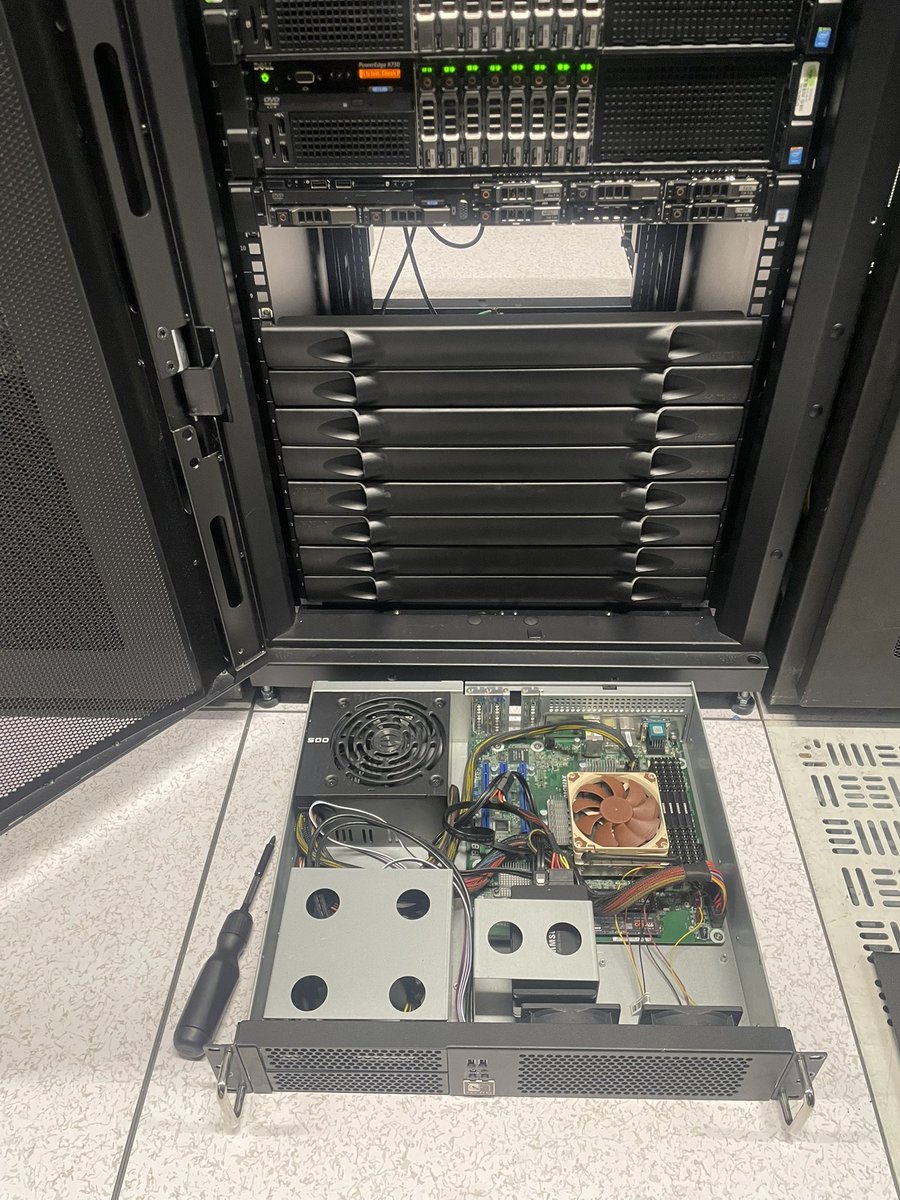 WOkuno's tweet image. Sedna has been a loyal member of plover.digital since the beginning! Got checked out and cleaned up. Put in a new home, prepping for upgraded #networking!!! #servers #hosting #homelab
