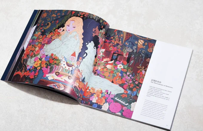 《 記念画集─Blooming in memory 》Sixpence Galleryさま御協力のもと製作された個展記念画集を販売中です!オンラインストアコレクションに関するお問い合わせはギャラリーまでご連絡ください。 どうぞよろしくお願いいたします 