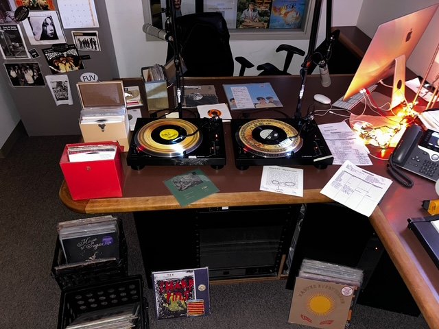 91.7 WLFR-FM tweet media