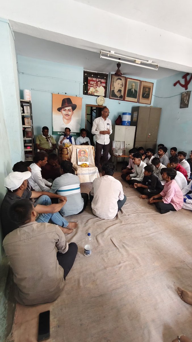 sfimaha's tweet image. On Ambedkar Jayanti, SFI Ambajogai (Beed) launched a free library for students, inaugurated by SFI State Secretary Rohidas Jadhav. With 50K worth of books, it&apos;s a step towards empowering education! #AmbedkarJayanti #SFI #LibraryInitiative