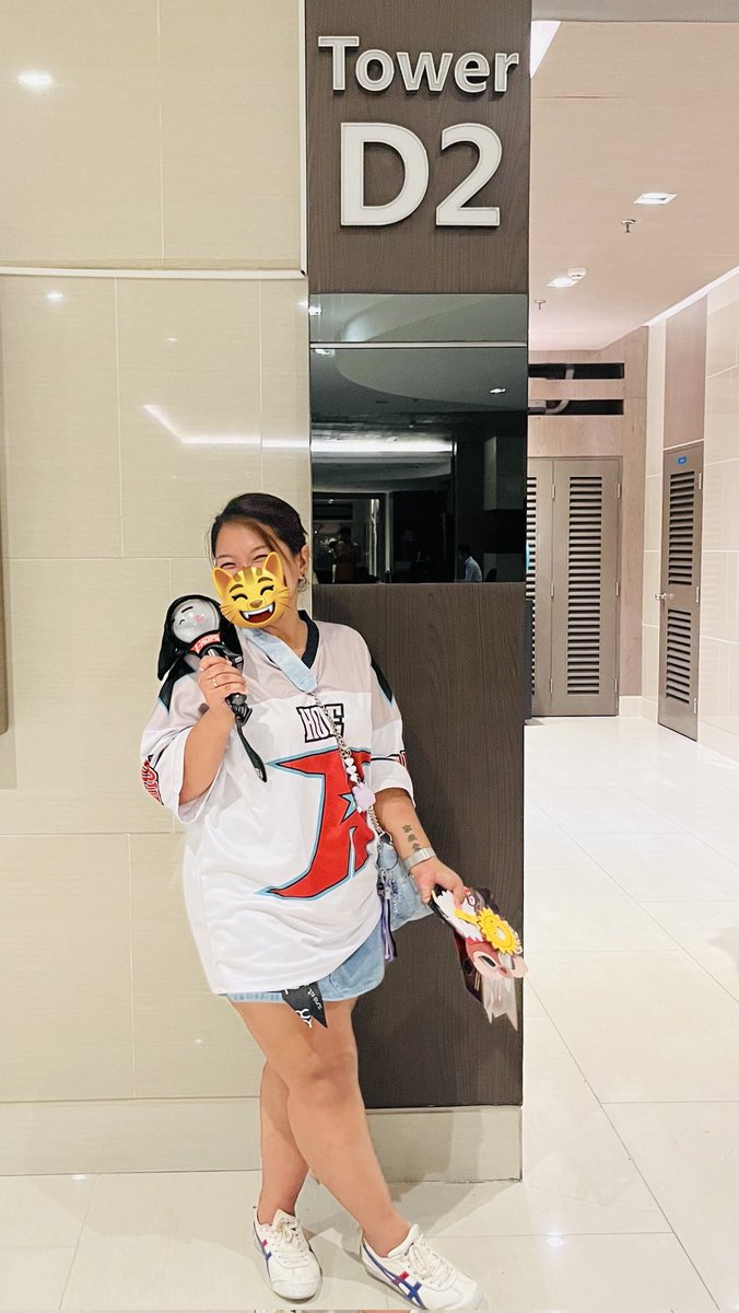 mypjminishop's tweet photo. After concert pinauwi agad ni Yoongi😁🤭🫣🫡 https://t.co/Y3OXjmM0PU