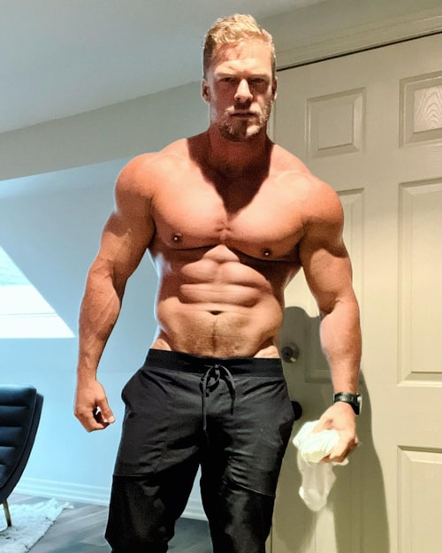 According to his physical, Trump is 6'3" 224 pounds and 4.8% body fat. By comparison, here's Alan Ritchson: 6'3" 234 pounds and under 10% body fat.
It's like looking at a pair of twins, isn't it?