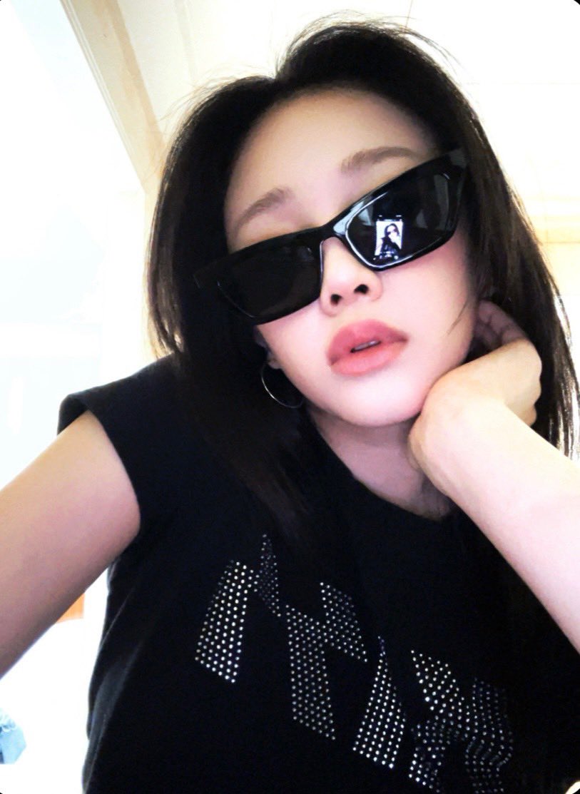 picbaemon's tweet photo. PHARITA WEVERSE UPDATE https://t.co/vOTasACtus