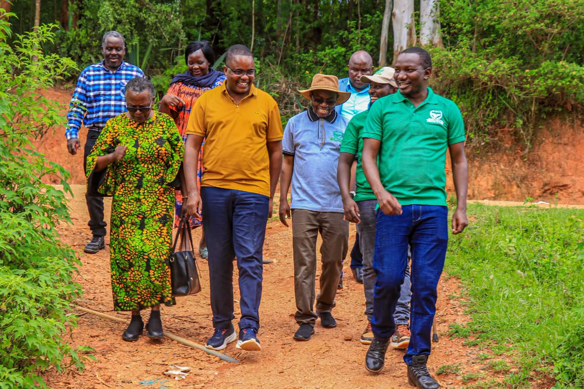 kaiti_gc's tweet photo. What a day to remember at Akatch Stadium!

The One Learner One Tree initiative has officially taken root in Kyambeke, Ilima Ward and what a successful launch it was in partnership with @Kenya_aist 

#OneLearnerOneTree #KaitiGreeningChampions #GreenerMakueni #ClimateActionNow https://t.co/4A74joi40e