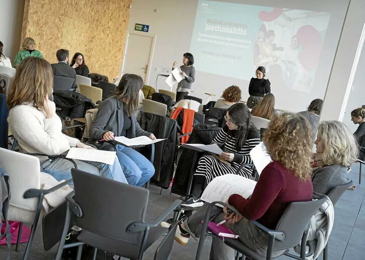 [ERREPORTAJEA] Koirakaskuntza, elkarrekin ikasi eta irakasteko metodologia berritzailea <a href="/Gaur_8/">Gaur8</a> 

✍️ <a href="/SierraAlaia/">Alaia Sierra Aldekoa</a> 

naiz.eus/eu/hemeroteca/…