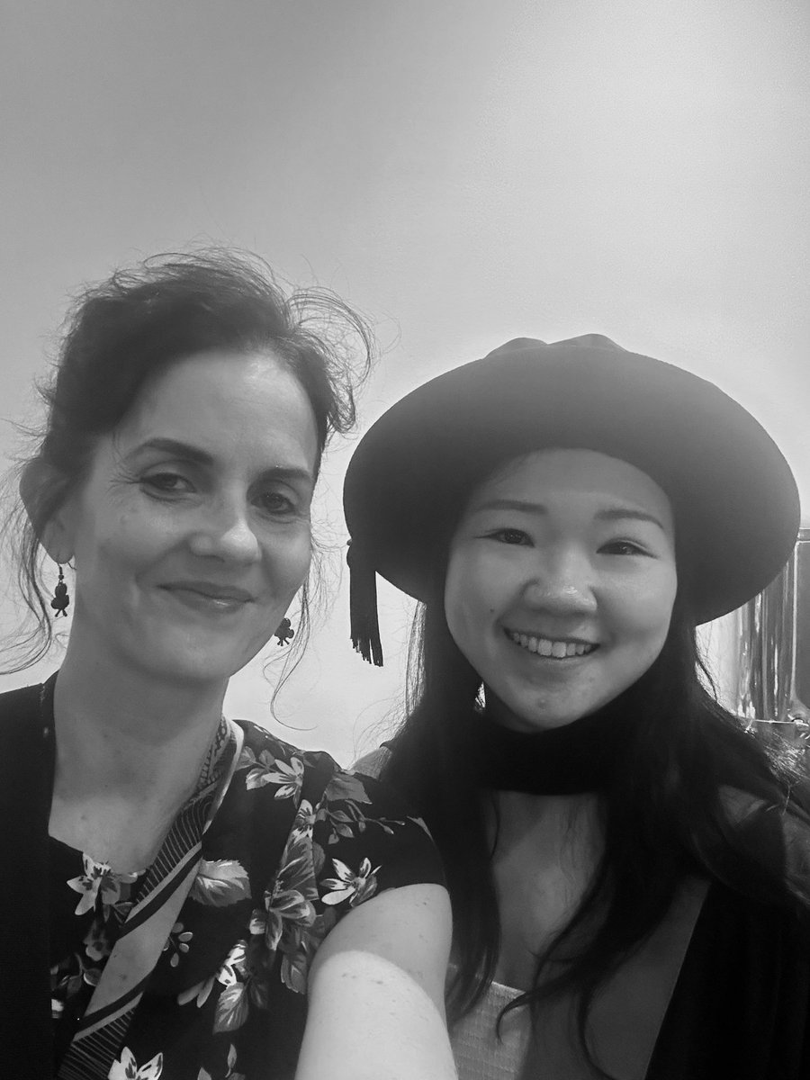 Wow!! The graduation ceremony this morning saw us celebrating the achievements of 520 Flinders University graduates including two of my PhD students. These are clever and lovely women! Congratulations Annemarie and Denise 🎉🎉🎉