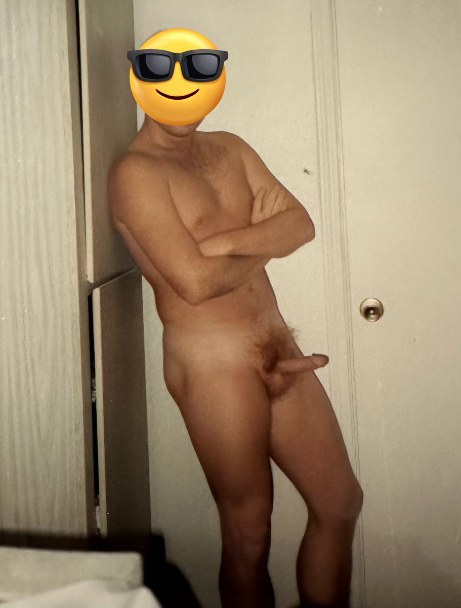 GayZgabe's tweet photo. @batebrovegas To have fun with that redheaded guy back in college. https://t.co/KzdBGQSyZH