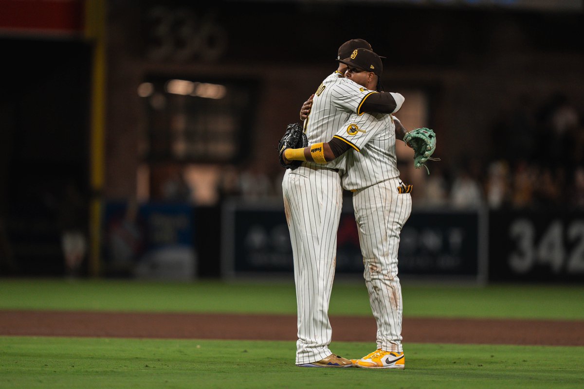 Padres's tweet photo. 11-0 at our place. https://t.co/MHKqX3tlv6