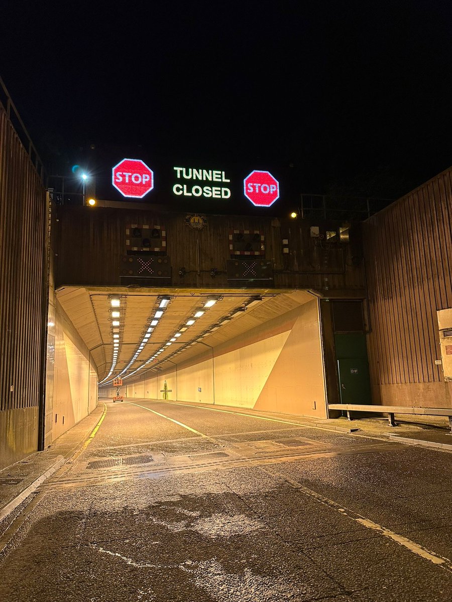 TII Traffic (@tiitraffic) on Twitter photo Good Morning!
The Jack Lynch Tunnel will be closed tonight, Tuesday 15th April.
Southbound Closure - 21:00 to 04:00.
For more information on upcoming closures please visit jacklynchtunnel.ie/tunnel-closure…
Safety is in your hands! 😉
#TIITraffic #SlowDown
<a href="/dunkettleint/">Dunkettle Interchange</a> Good Morning!
The Jack Lynch Tunnel will be closed tonight, Tuesday 15th April.
Southbound Closure - 21:00 to 04:00.
For more information on upcoming closures please visit jacklynchtunnel.ie/tunnel-closure…
Safety is in your hands! 😉
#TIITraffic #SlowDown
<a href="/dunkettleint/">Dunkettle Interchange</a>