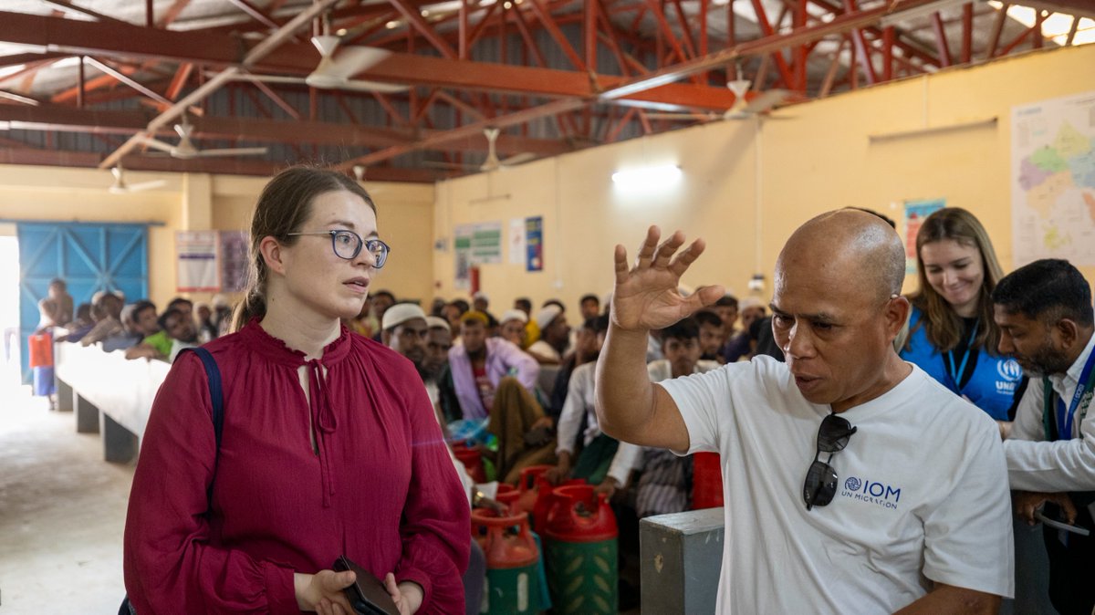 IOMBangladesh's tweet photo. 🌏 Honoured that Ms. @IirisMaatta, Second Secretary, @FinlandinIndia, visited @UNmigration in Cox’s Bazar on 10 April at the LPG distribution site in Camp 4 &amp; Weather-Resistant Shelters in Camp 13. Thank U to Finland's ongoing support! 🇫🇮 #IOM #RohingyaResponse #CoxsBazar https://t.co/CZUEuPQcrV