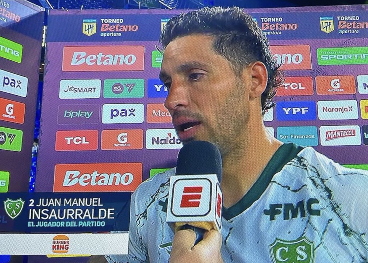 SarmientoOut's tweet photo. “¿Jugar lindo o ganar? ¿Vos preferís besar a la más linda o coger con la más pulenta? Hay que seguir por este camino.” 

🎙️ Insaurralde con la prensa post #Vélez 0 - #Sarmiento 1 https://t.co/30Qr4MoimO