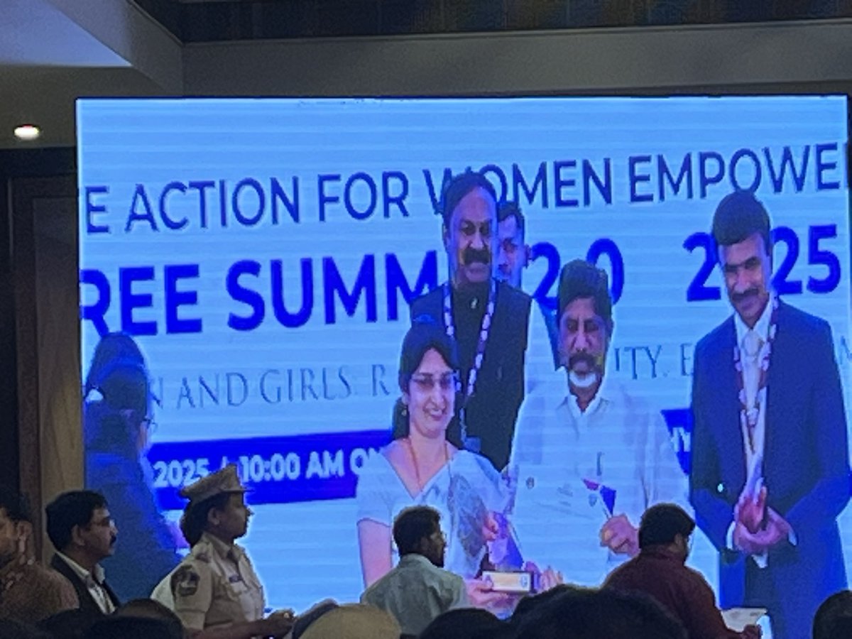 vikasgoraindia's tweet photo. @bharosahyd @Bharosa_TG @tg_womensafety SHES Officers and Counsellors were facilitated by Hon’ble Deputy CM, @Bhattivikramark , for their service above self to uphold justice and ensuring safe neighbourhood. STREE 2025 Summit, Hyderabad @hydcitypolice @TelanganaCMO https://t.co/8cA1DYVzTN