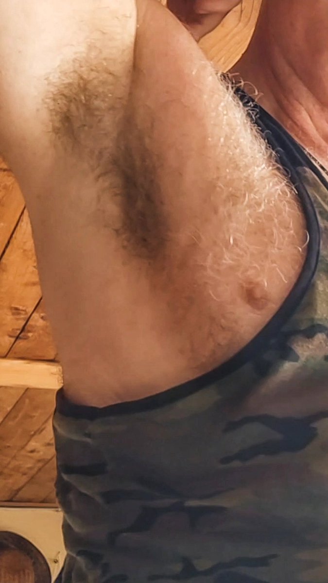 benkaadee's tweet photo. Some #pecbounce #chestfly #muscleflexing , some #hairy #furry #sweaty #armpits https://t.co/3D0SxMuRBQ