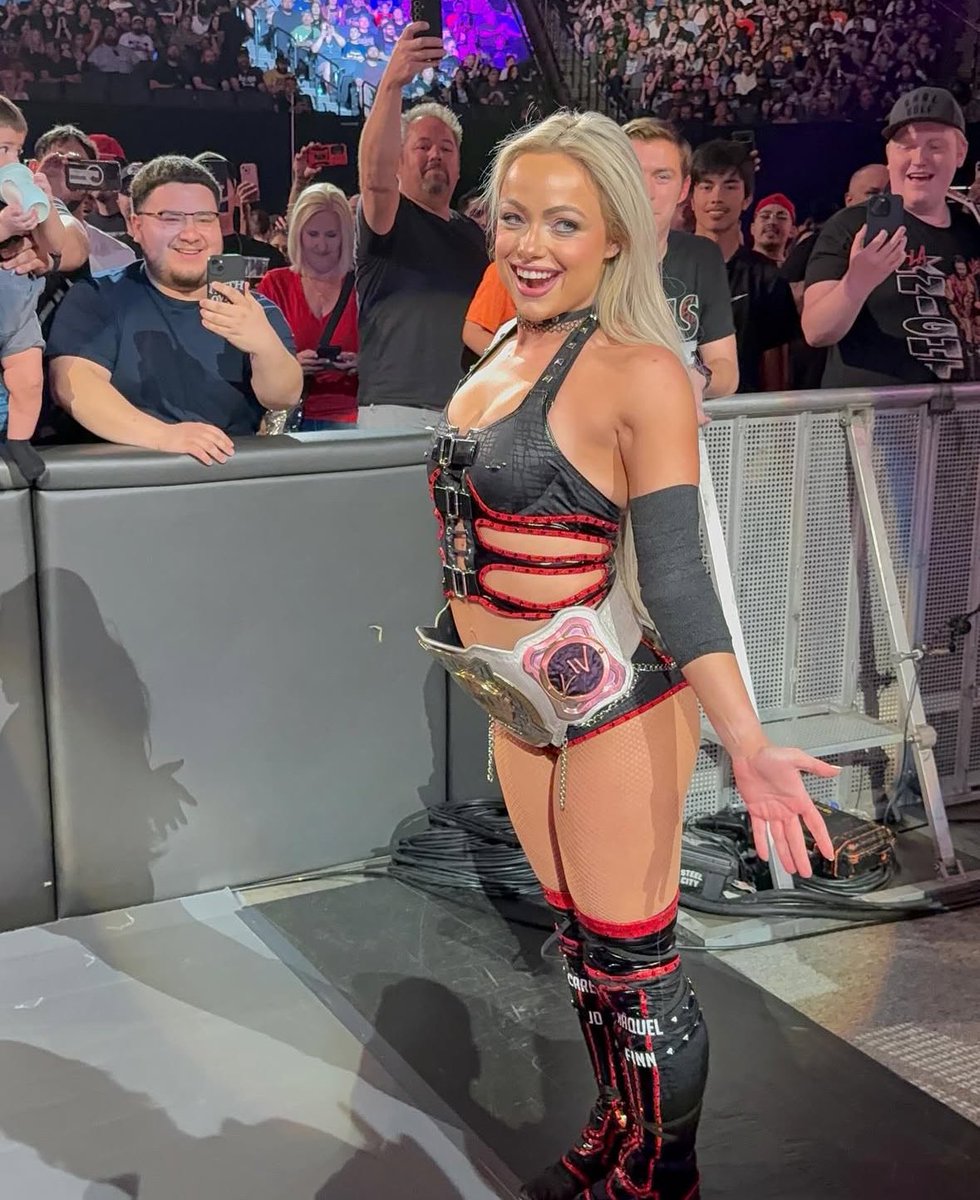 LivvyOfRavenge's tweet photo. Yea tonight was fun https://t.co/zTnGPvo7XX