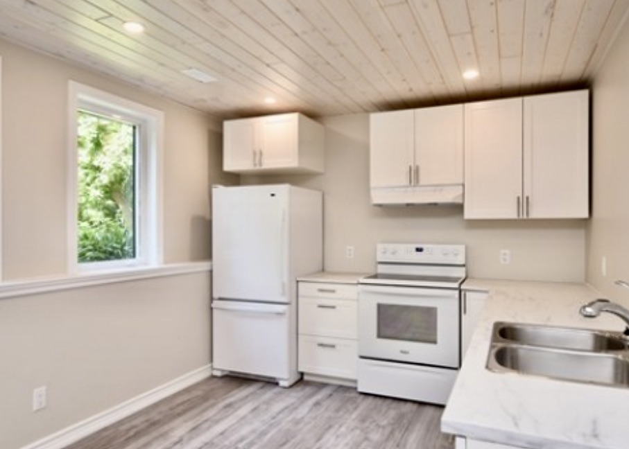RentLife2020's tweet photo. 🏡 3-Bedroom Apartment in Orillia – Spacious &amp; Move-In Ready!
📝 Private showings are arranged for approved applicants.
🔗 Apply Now: https://t.co/1STte9dn1f #agsecure #rentlife #rentlifeapp #forrent #orillia https://t.co/yULWtgu5PM