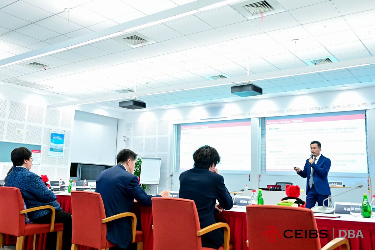 OnicekHe's tweet photo. Last night, I had the great honor of becoming one of the first graduates of the inaugural CEIBS DBA program — proudly adding a second doctoral degree in management to my academic journey.

Some say one doctorate is enough. Others say two is too many. I say… when it’s about turning ideas into impact, one more can’t hurt!

Huge thanks to my two incredible advisors, Professor Jia Hua Che and Professor Shaowei Ke — both giants in economics — for guiding me patiently through the past four years. My dissertation, “Discount Contracts in the Creative Industry,” is an academic extension of my earlier doctoral research at the joint program between Peking University Guanghua and The University of Hong Kong. This time, I wanted to tackle inefficiencies in how creative work is structured and paid — yes, even contracts can be a source of creativity!

Special appreciation to CEIBS Dean Wang and Professor Xin, our DBA Program Director (a.k.a. the one who made sure we never gave up halfway), and to the amazing CEIBS program team for keeping everything running smoothly behind the scenes.

To everyone who’s been part of this journey — thank you. Onward, with curiosity and purpose.