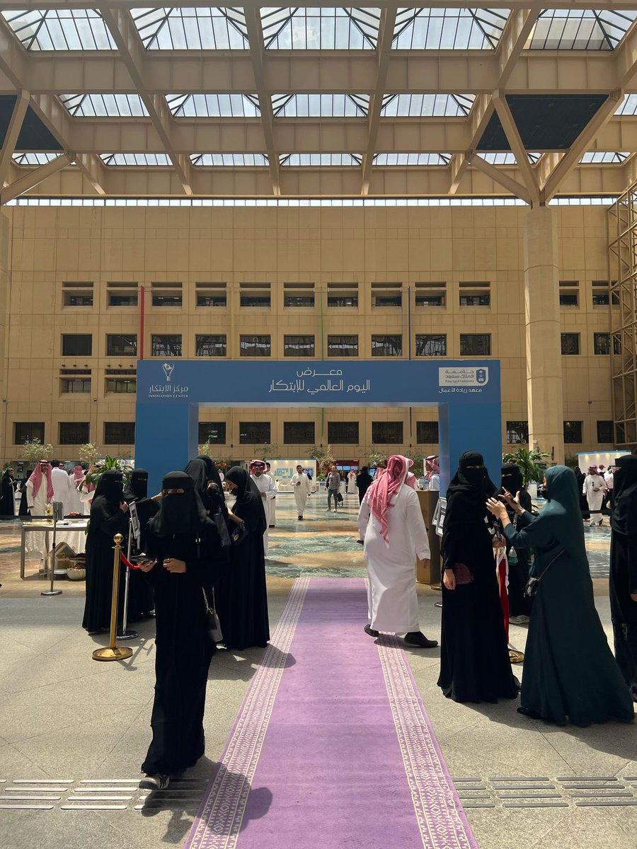 BMT_KSU's tweet photo. جانب من مشاركة منسوبي قسم #التكنولوجيا_الطبية_الحيوية باختراعين في معرض #اليوم_العالمي_للابتكار

د. عبدالعزيز فاخوري
م.بندر النفيسة
م.ثامر العتيبي 
CIRCULAR CAPSULOTOMY INCISION TOOL

د. خالد الحصيني
د. صالح الطيار
م. هتون اليحيى
م. ربى باجنيد
SOCKS FOR RECEIVING ORTHOTIC INSOLES https://t.co/z3CwN038ng