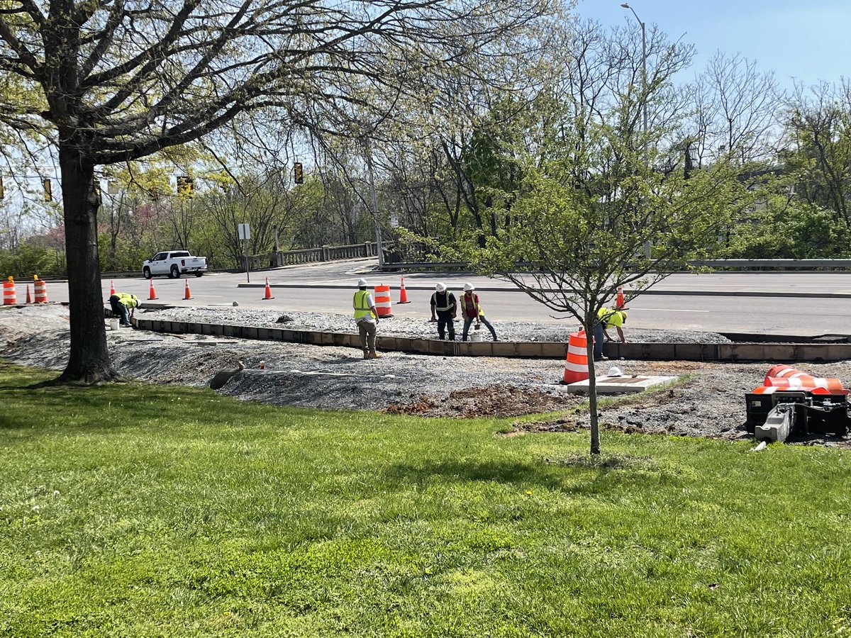 We spy…the City of Bristol, VA putting in a bus stop in front of our apartment building of Stant Hall!  This will be great for our residents. Thank you ⁦<a href="/EadsLeads/">Randy Eads</a>⁩ ⁦<a href="/jakepholmes/">Jake Holmes</a>⁩