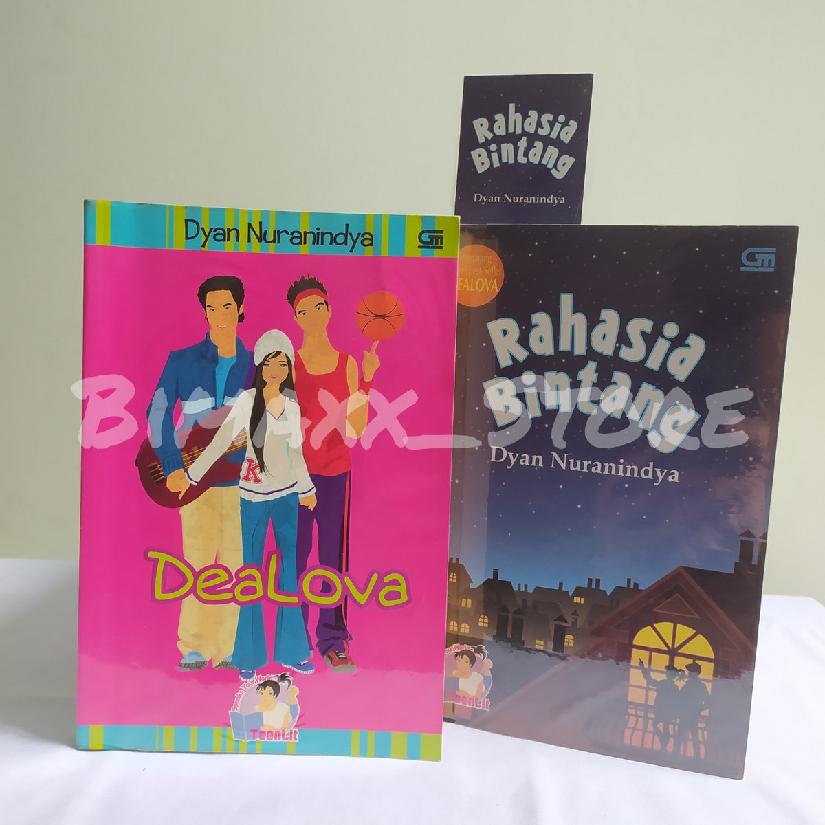 fanypus's tweet photo. WTS buku (dijual bundle)
✔ Koleksi pribadi
✔ Alasan dijual karena udah gak mau baca dan lemari buku udah kepenuhan
✔ Keterangan kondisi bisa langsung cek di toko oren dan toko ijo yaaa...
Link nya bakal aku taroh di bawah
#wts #zonauang #wanttosell https://t.co/nUmM6n0B5C