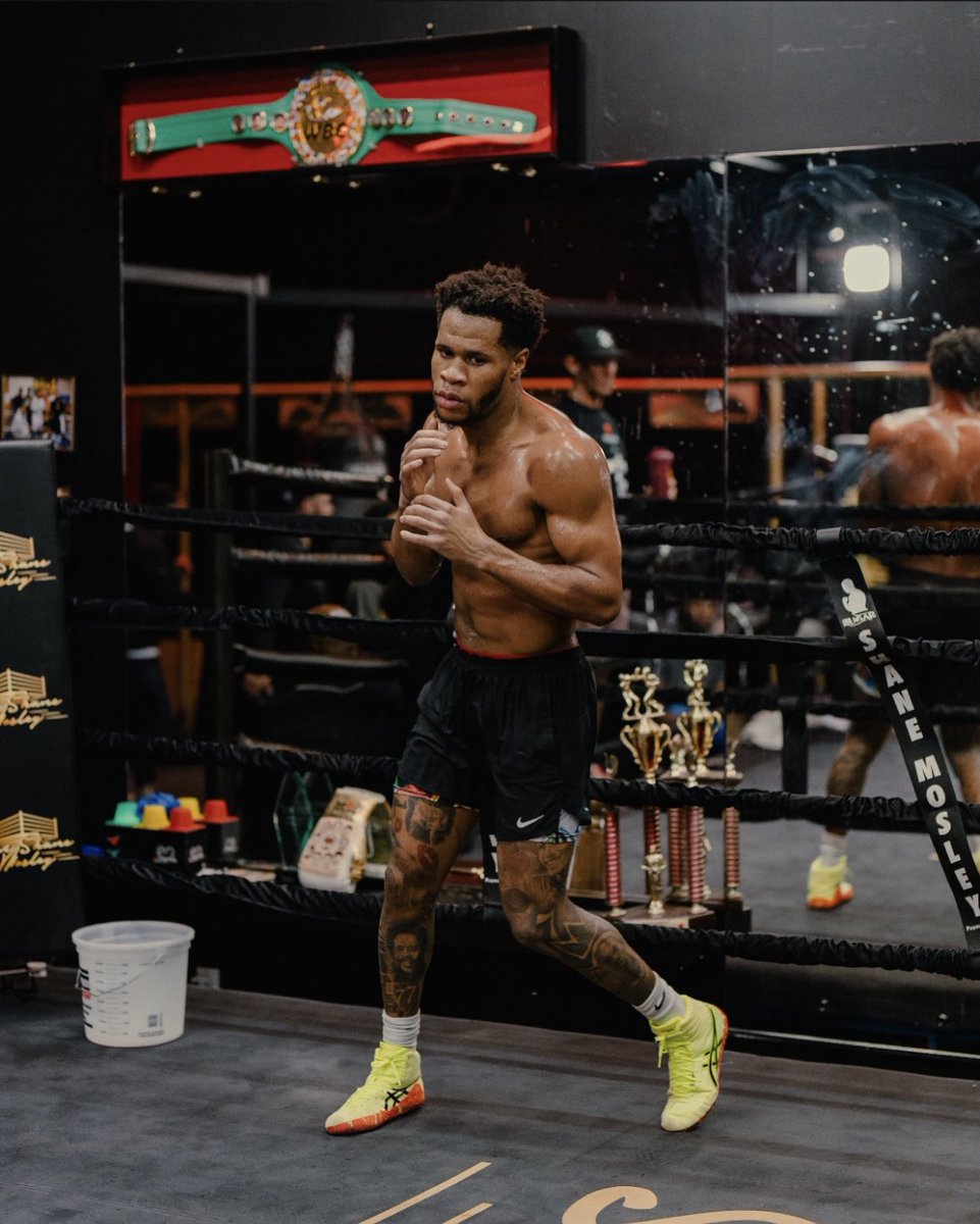 High End tweet media