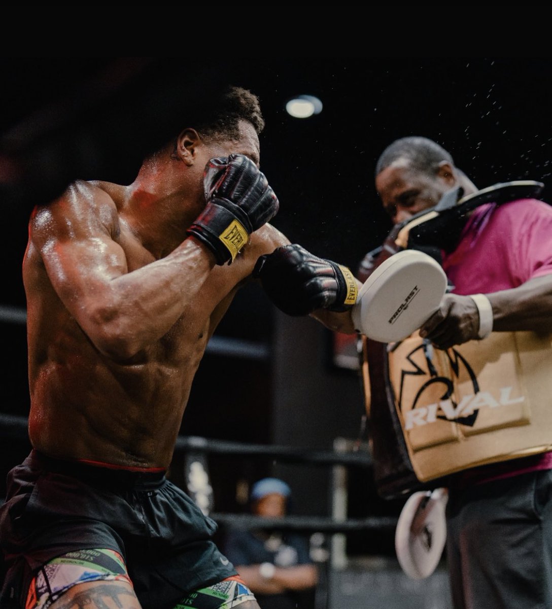 High End tweet media