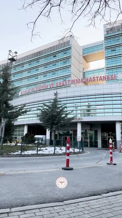 Malatya Araştırma Hastanesinde konu olan lens skandalın aslında 6 ay’dan beri süregeldiği biliniyor. Hastane yönetimi de biliyor, siyasilerde. 

Başta mikro lensler olmak üzere bir çok medikal malzemenin depodaki yerlerinde olmadığı, her ne kadar 75 milyon vurgun olarak kamuoyuna
