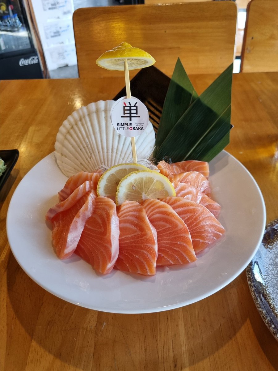 anonymous_fwb's tweet photo. Love me Love salmon https://t.co/NGrEkdQJ5B