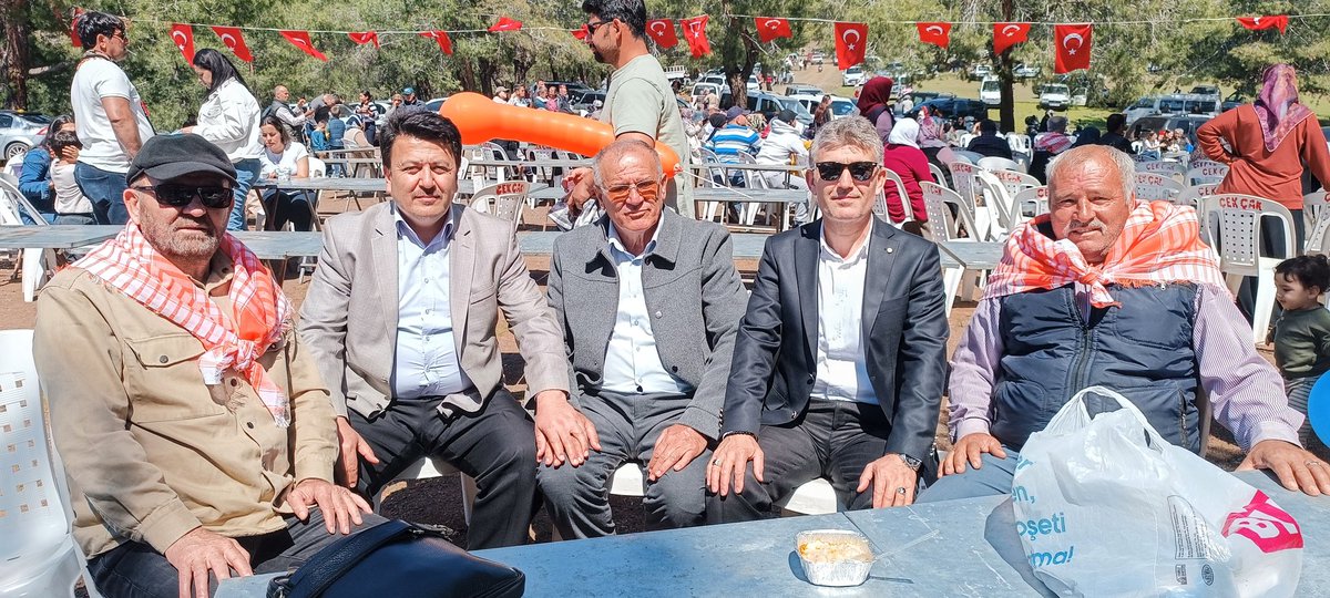 Karaçulha gönüllüleri derneğinin düzenlemiş olduğu keşkek günü etkinliği. 13 Nisan 2025