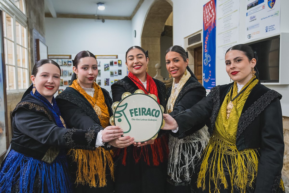Presentamos “Galicia é Campo de Artistas” e o noso XIII Certame de Microrrelatos 💚🥁📚

Xa podes desfrutar da nosa academia online de folclore, un espazo creado para aprender, gozar e manter vivas as nosas artes tradicionais en colaboración con <a href="/ACXacarandaina/">A. C. Xacarandaina</a> 

Grazas  <a href="/SXPL/">Política Lingüística</a> 👏🏼