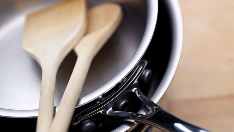 MatthewDeFede's tweet image. Wondering how to season a stainless steel pan? 🤔 It’s easy! If you want your high-quality cookware to be non-stick, here’s a simple method. 😉

#Kitchen #KitchenEquipment #KitchenTools
 LocalInfoForYou.com/68016/how-to-s…