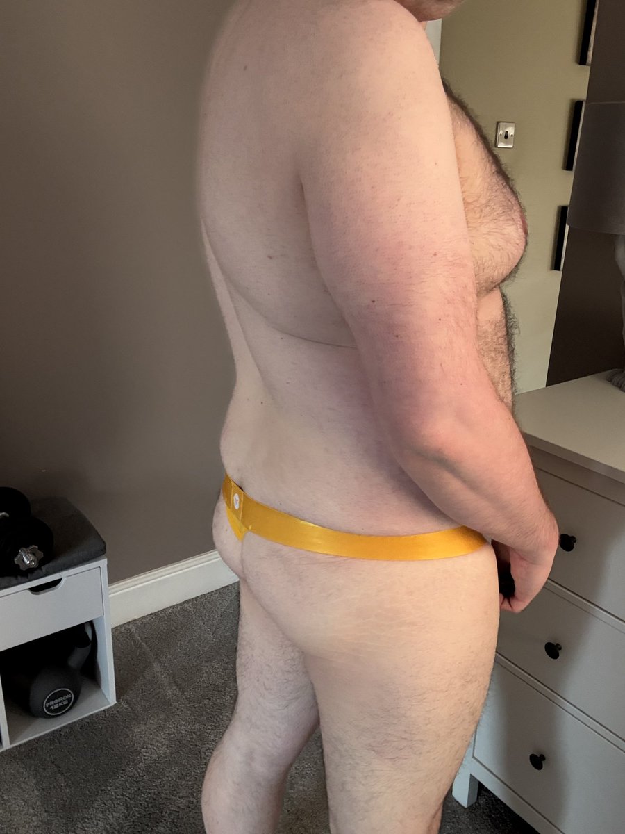 underbearchub's tweet photo. I don’t know what type of day Tuesday is but it Thong Tuesday for me #bear #thong #underwear #chub #bear #chub4chaser https://t.co/3okZWC0Vka
